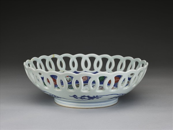 有田窯 青花五彩鳳凰紋鏤空盤