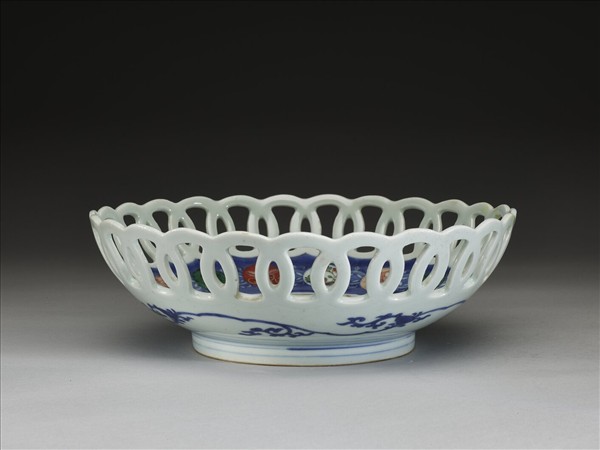 有田窯 青花五彩鳳凰紋鏤空盤