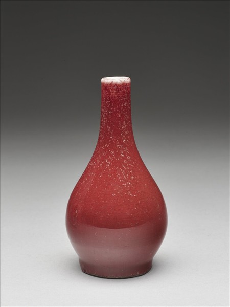 霽紅釉膽瓶