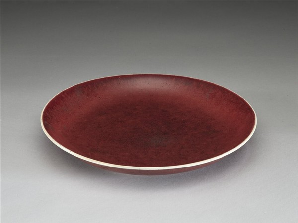 寶石紅釉盤