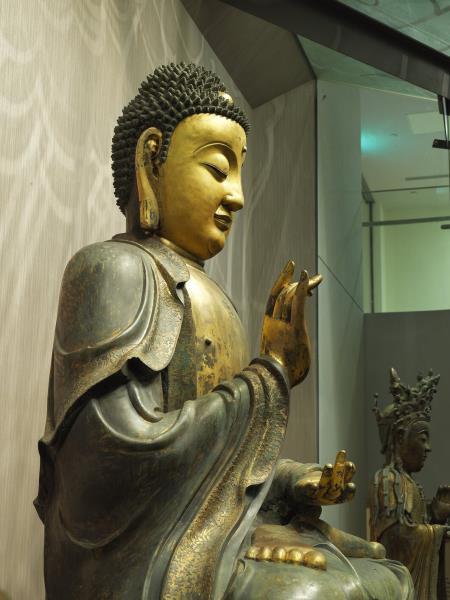 青銅鎏金坐佛三尊像