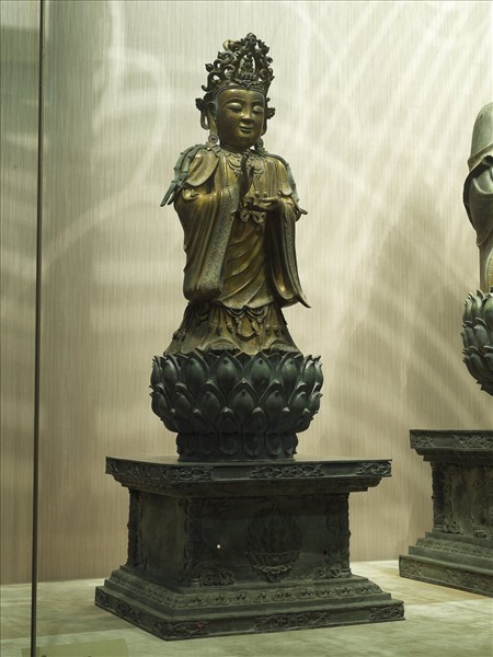 青銅鎏金坐佛三尊像