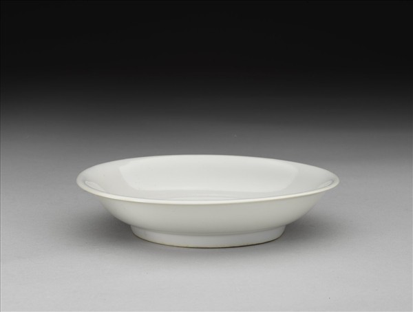甜白釉碟