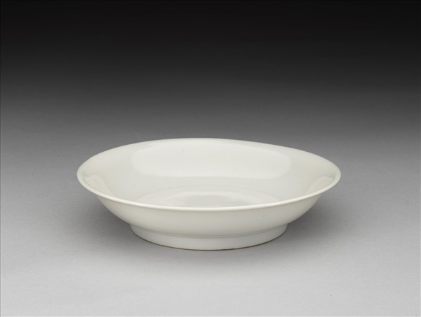 甜白釉碟