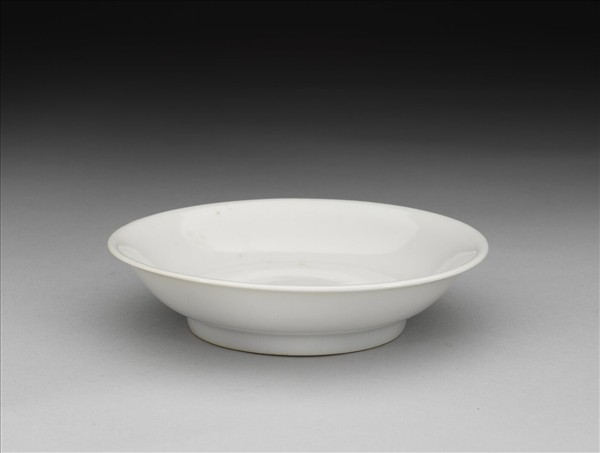 甜白釉碟
