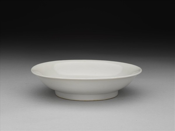 甜白釉碟