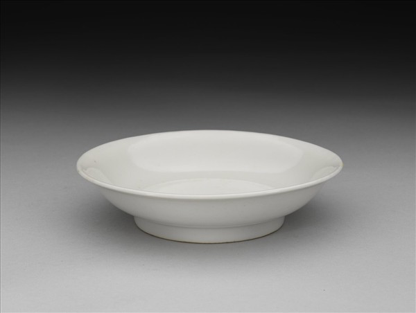 甜白釉碟