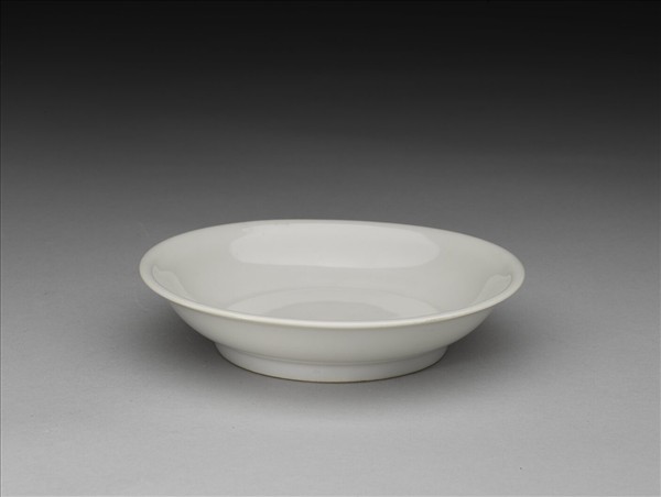 甜白釉碟