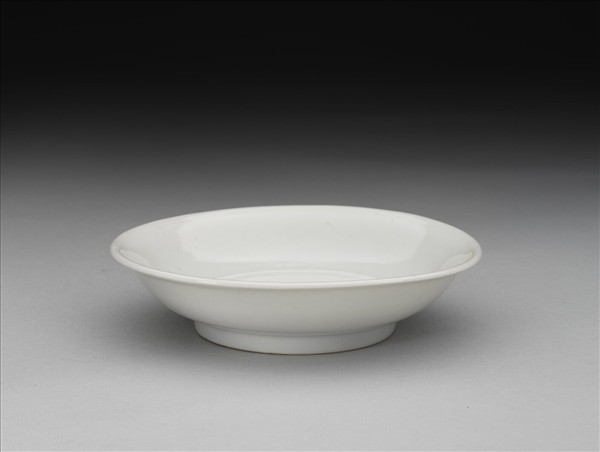 甜白釉碟