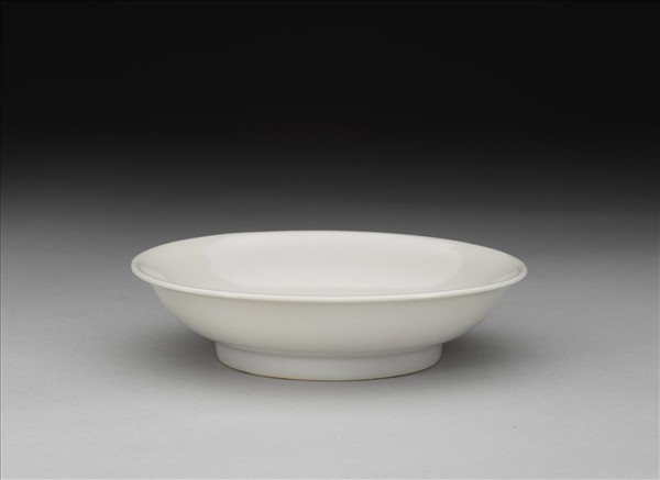 甜白釉碟