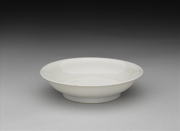 甜白釉碟