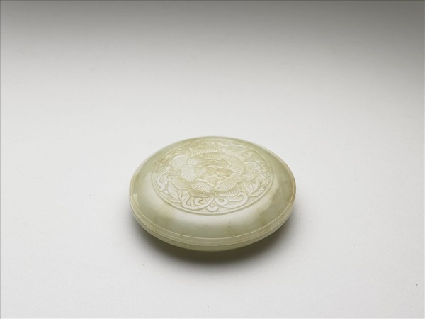 玉雕花扁圓盒