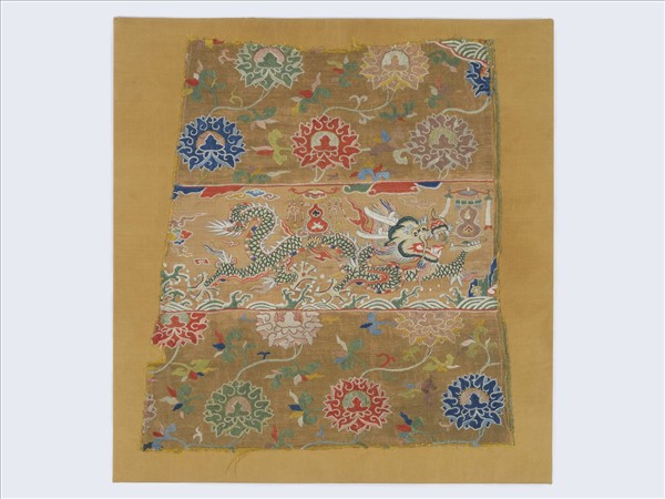 中國 蓮花龍紋織金繡片