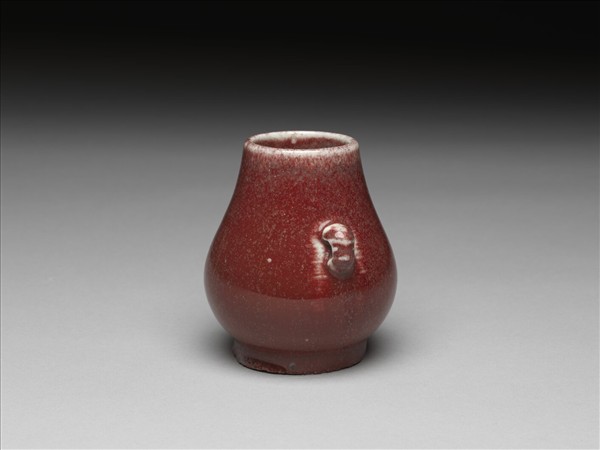 霽紅釉雙耳罐