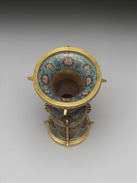 掐絲琺瑯蕉葉花觚