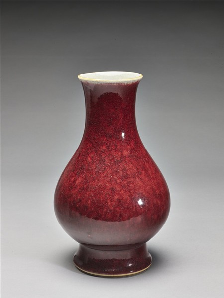 霽紅釉瓶