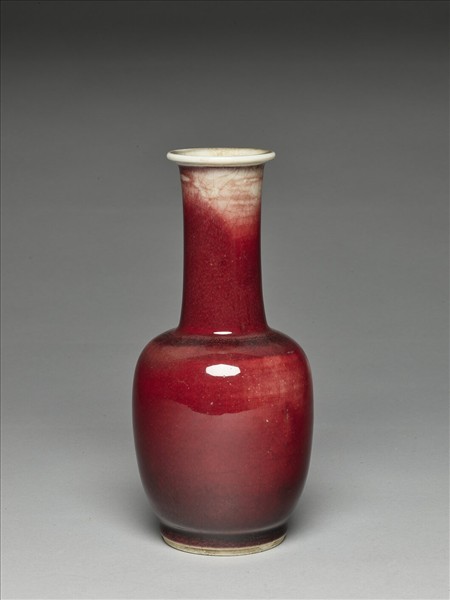 霽紅釉瓶