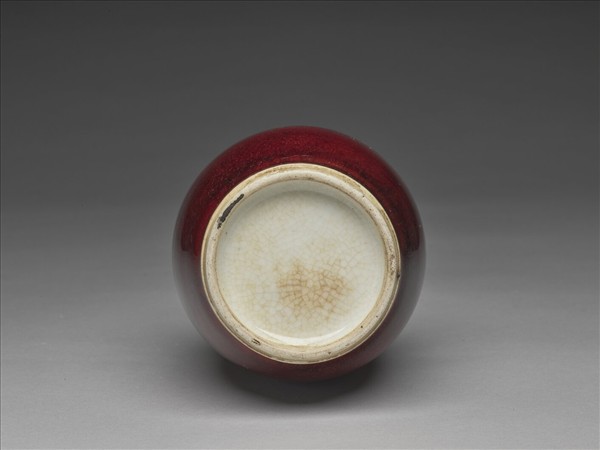 霽紅釉瓶