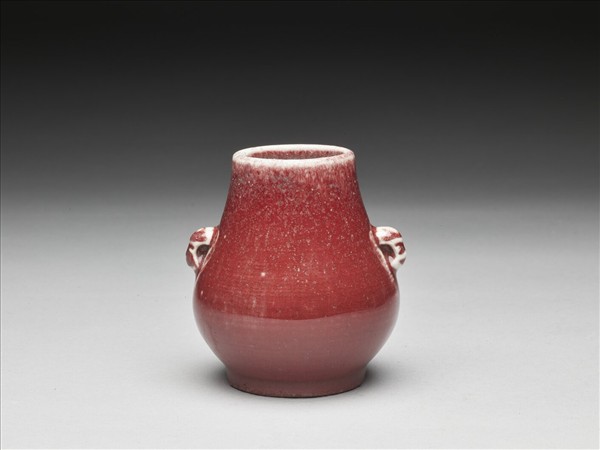 霽紅釉雙耳罐