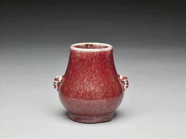 霽紅釉雙耳罐