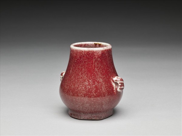 霽紅釉雙耳罐