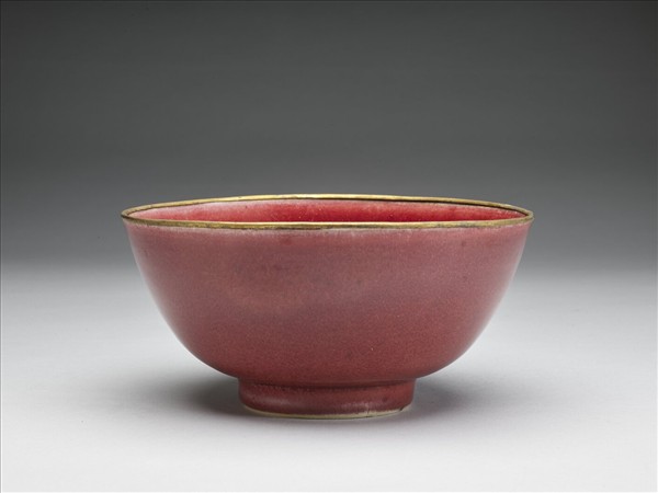 霽紅釉碗