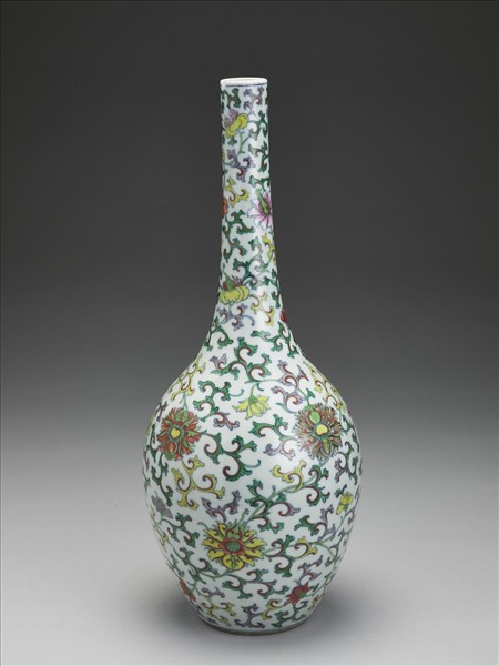 鬥彩花卉紋長頸瓶