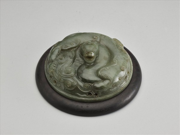 德化窯 白瓷弦紋三足爐