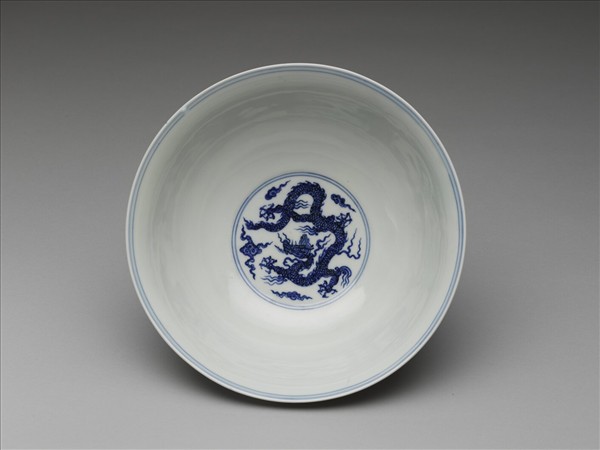 青花雲龍紋碗