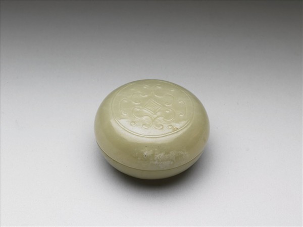 玉雕雲紋圓盒