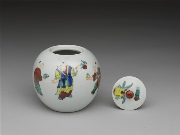 五彩嬰戲圖蓋罐