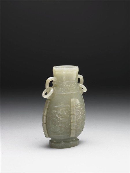 玉獸面活環扁瓶