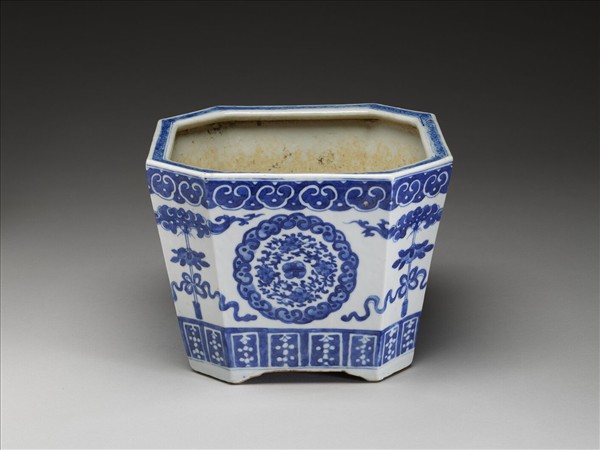 青花花卉紋八方花盆