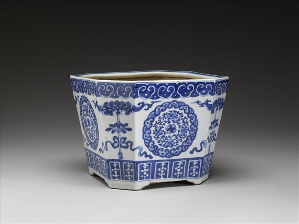 青花花卉紋八方花盆