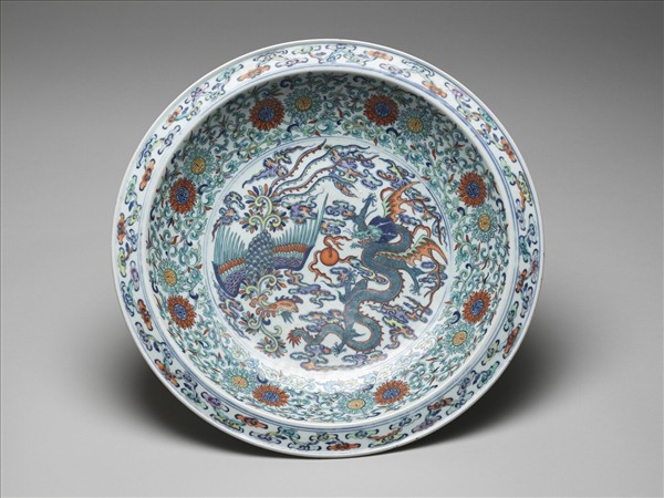 鬥彩龍鳳紋盤