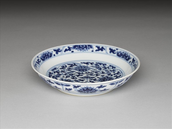 青花番蓮紋盤