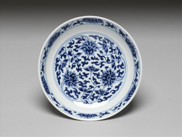 青花番蓮紋盤