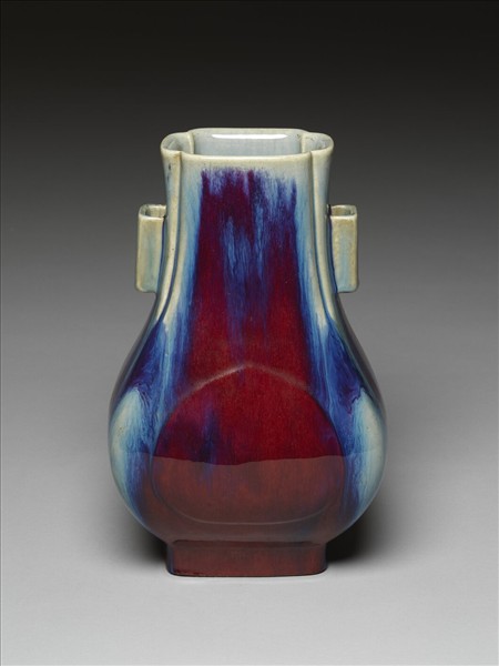 仿鈞釉杏葉貫耳瓶