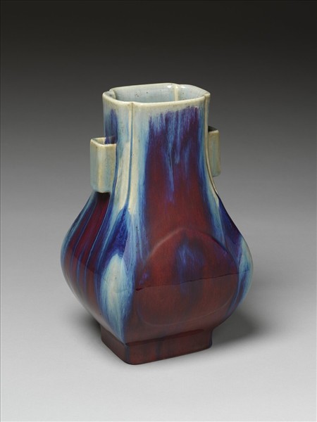 仿鈞釉杏葉貫耳瓶