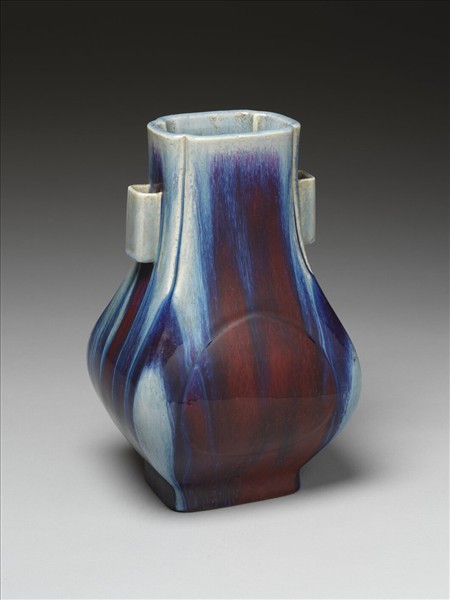 仿鈞釉杏葉貫耳瓶