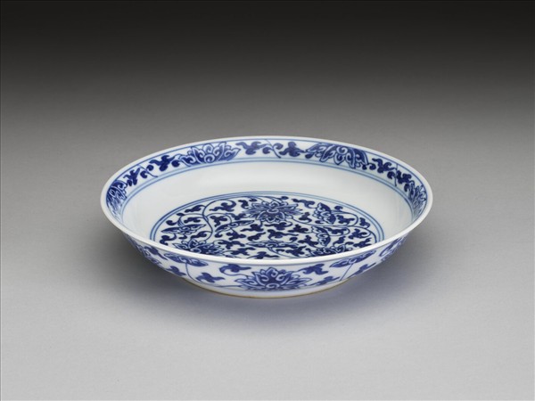 青花番蓮紋盤