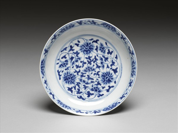 青花番蓮紋盤