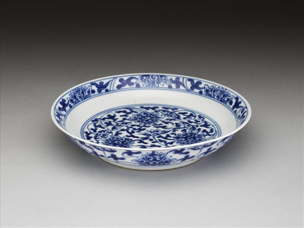 青花番蓮紋盤