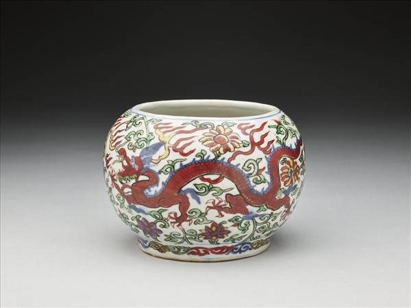 五彩雙龍戲珠紋蓋罐