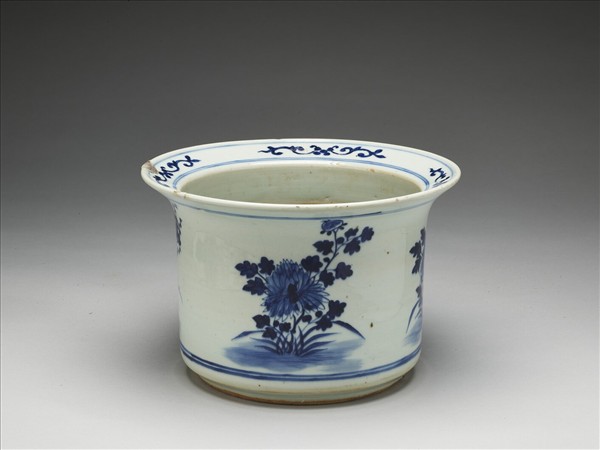 青花四季花卉紋花盆