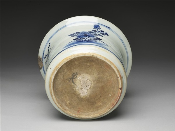 青花四季花卉紋花盆