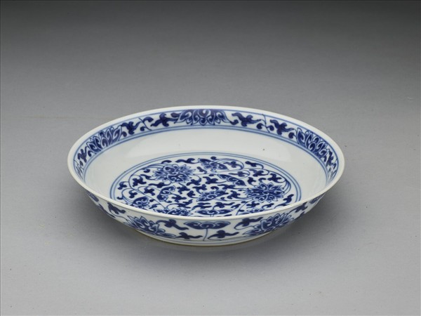 青花番蓮紋盤