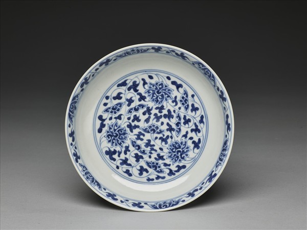 青花番蓮紋盤
