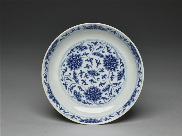 青花番蓮紋盤