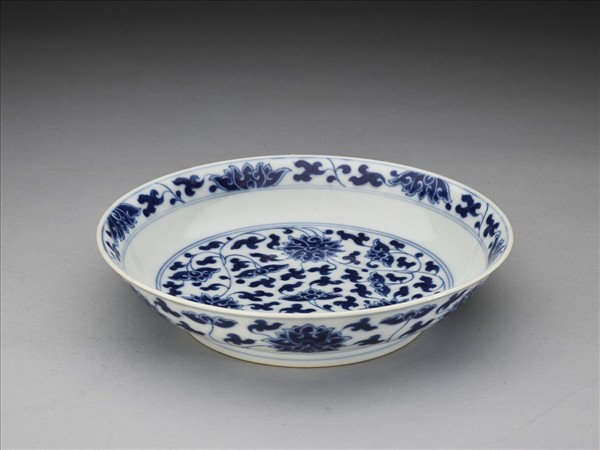 青花番蓮紋盤